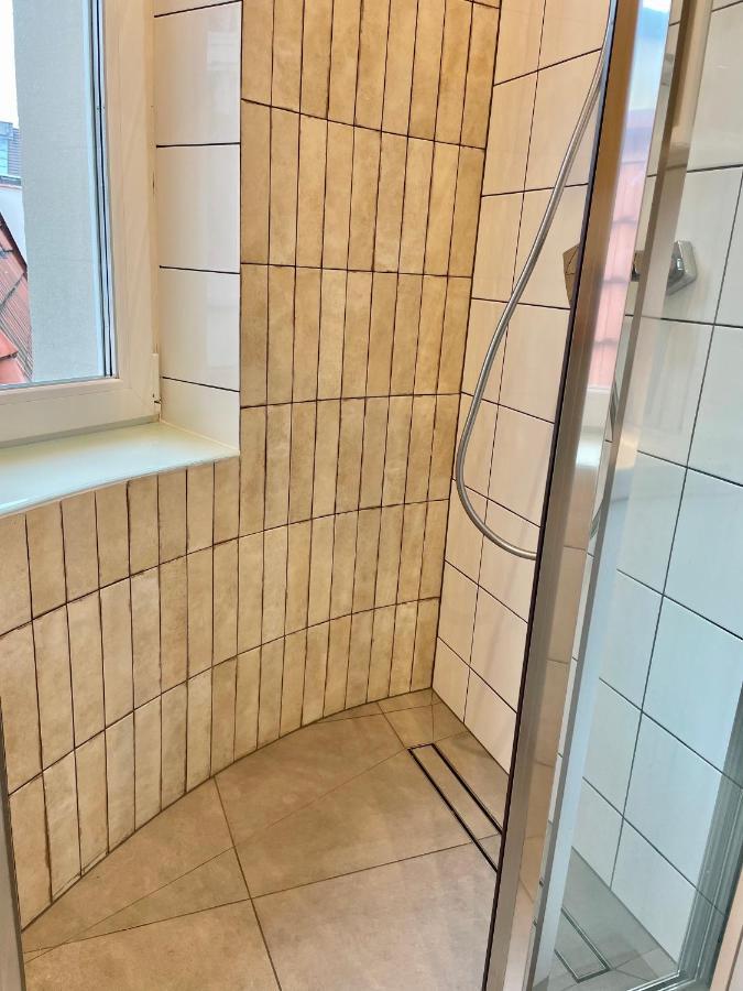Sentymenty - Apartamenty W Kamienicy Na Mickiewicza Torun Bagian luar foto